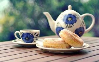 Lovely Teapot Wallpaper