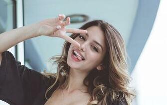Wallpaper Celine Farach American Singer Photoshoot