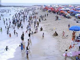 Stray Umbrella Impales Woman In Chest Ocean City Maryland