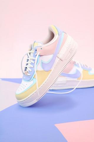 Sneakers Pictures HD Image