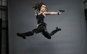 Girl Gray Gun Robot Summer Glau Terminator Tv Show Woman