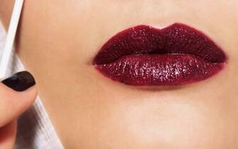 Beautiful Red Lips Widescreen HD Wallpaper