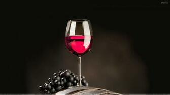 Red Wine With Black Grapes On Wooden Drum Wallpaper