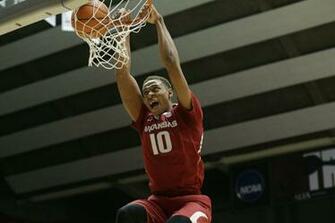 Daniel Gafford Outduels Romeo Langford As Arkansas Tops Indiana