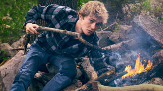 Meet Joe Alwyn The Breakout Star Of Ang Lee S Billy Lynn Long