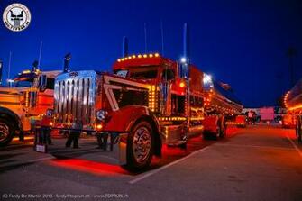 Night Shoots In Louisville Kentucky Usa Mats