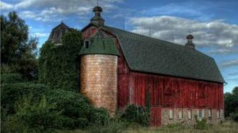 Red Barn In The Country Wallpaper