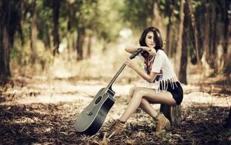 Asian Girl With Guitar HD Wallpaper