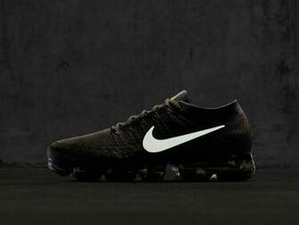 HD Wallpaper Of A Black Nike Air Vapormax Flyknit Paperpull