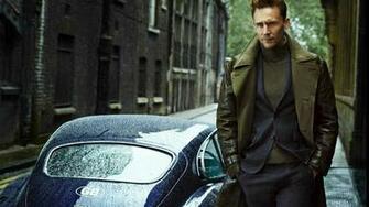 Tom Hiddleston HD Wallpaper For Desktop