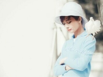Audrey Hepburn Desktop Wallpaper