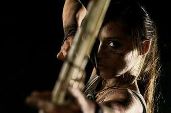 Girl Gun Bow Arrow Face Eyes Mud Black Background Wallpaper