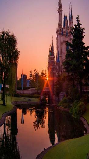 Tokyo Disneyland iPhone Wallpaper