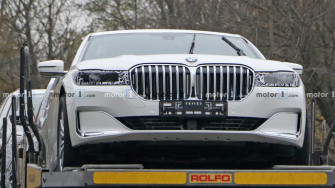 Next Gen Bmw Series Spied Hiding Updated Lights