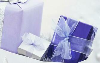 Christmas Gifts Penguin