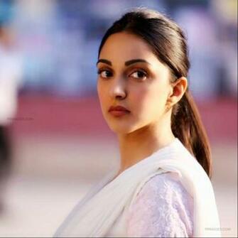 Kiara Advani Beautiful HD Photoshoot Stills Mobile
