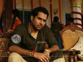 Wallpaper Sachal Tyagi Size