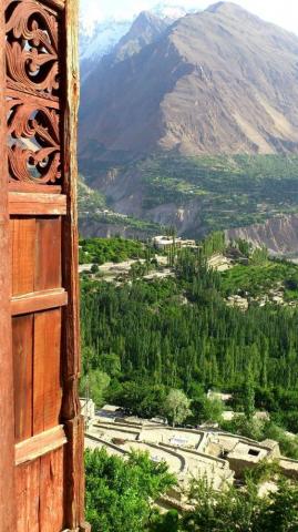 Neelum Valley iPhone Wallpaper