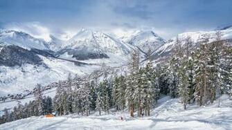 Mountain Adventure Week Group Ski Trip Hotel Alaska Livigno