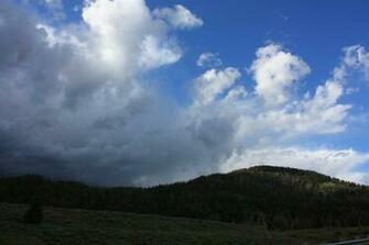 Looks Like The Windows Xp Wallpaper Default By Kage Kaldaka On