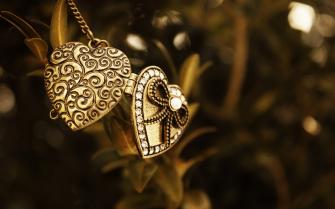 Pendant Wallpaper