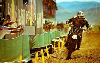 Motocross Girls Wallpaper