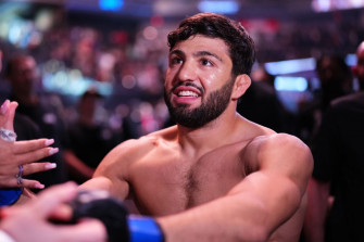 Arman Tsarukyan Super Happy Seeing Bobby Green S Head Bouncing On Wallpaper