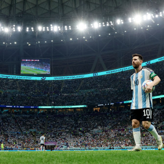 Photos Messi Magic Guides Relieved Argentina Past Mexico In