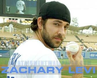 Zachary Levi Wallpaper