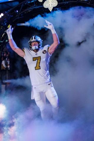 Danny Etling As Patriots Version Of Taysom Hill Speculation