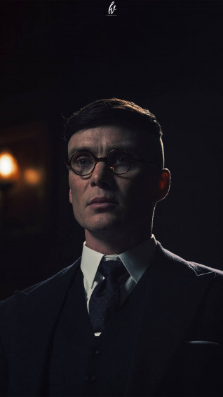 Peaky Blinders Thomas Shelby In Black Wallpaper