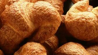 Croissant HD Wallpaper