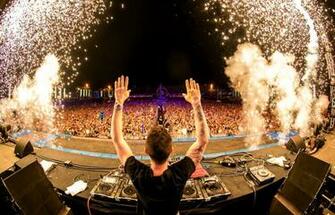 Meet Drew Rukes Ressler Edm Culture S Number One Photographer