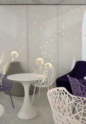 It S Here Jonas Samson Light Emitting Wallpaper Becomes Ecco Luce