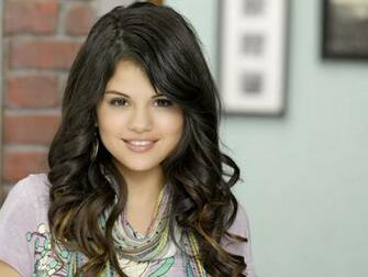 Selena Gomez Wallpaper