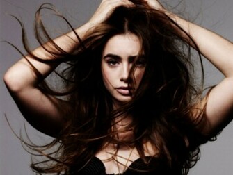 Lily Collins Wallpaper