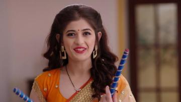 Celebrity Makeup Of Urvi Singh From Hamari Bahu Silk Episode