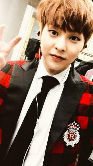 Exo Xiumin Wallpaper Requested By Anon Please Hiatus
