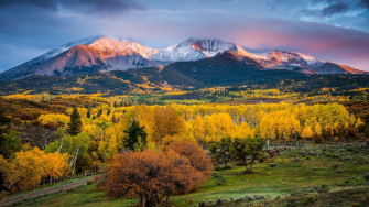 Colorado Rocky Mountains Sunrise Wallpaper