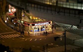 The Nighttime Mcdonalds Wallpaper