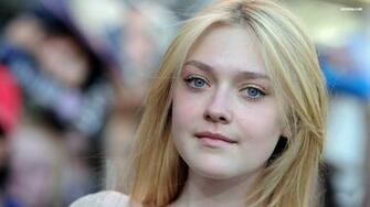 Dakota Fanning HD Wallpaper