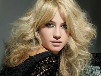 Pixie Lott Wallpaper