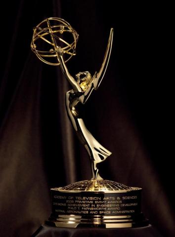 Emmy Awards Geeks And Cleats Wallpaper Photo Shared By Laurence43