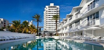 Miami Beach Resort HD Wallpaper