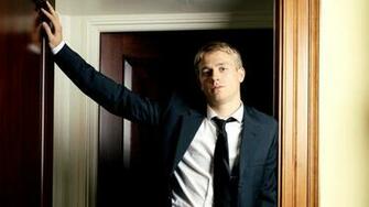Charlie Hunnam Wallpaper High Resolution And Quality