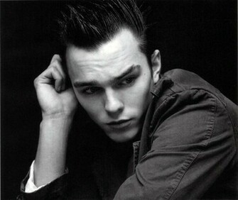 Nicholas Hoult Wallpaper Ambwallpaper