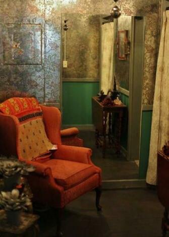 Are Covered In Thibaut S Anna French Songbird Wallpaper Gor Gis