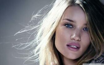 Girl Celebrity Wallpaper Celebrities Background Photo
