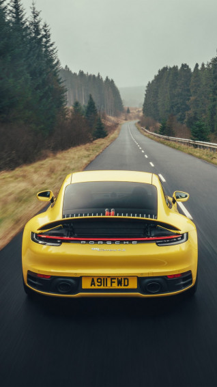 Porsche Carrera 4s 4k Ultra HD Mobile Wallpaper