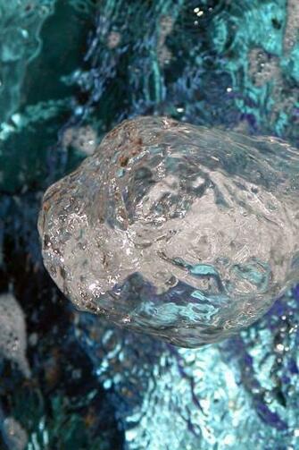 Natural Diamonds iPhone 4s Wallpaper